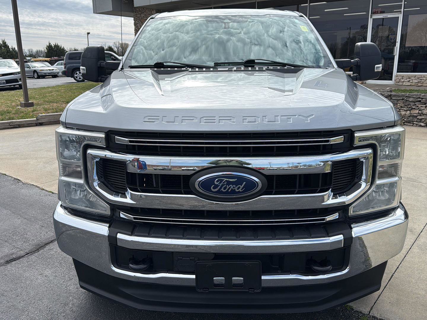 Used 2020 Ford F250 XLT image 2