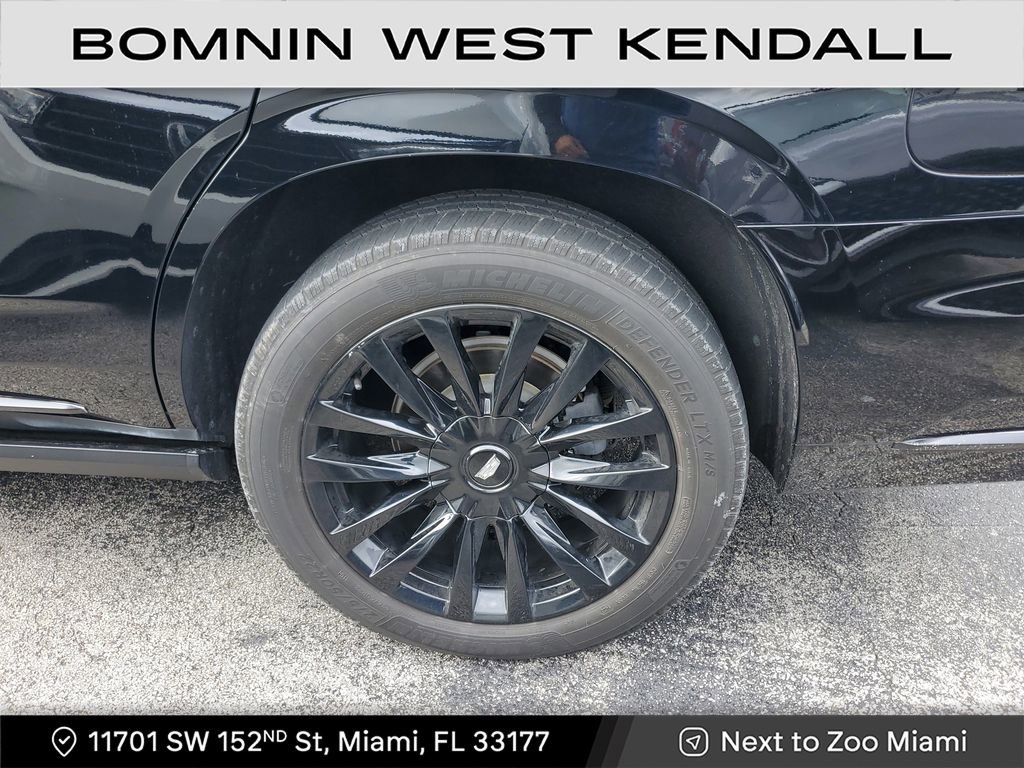 Used 2021 Cadillac Escalade Premium Luxury w/ Driver Assist Tech Package image 9