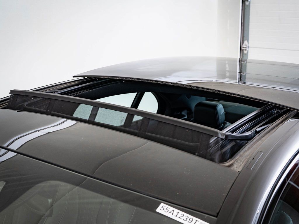 Used 2018 Mercedes-Benz E 400 4MATIC Sedan image 14