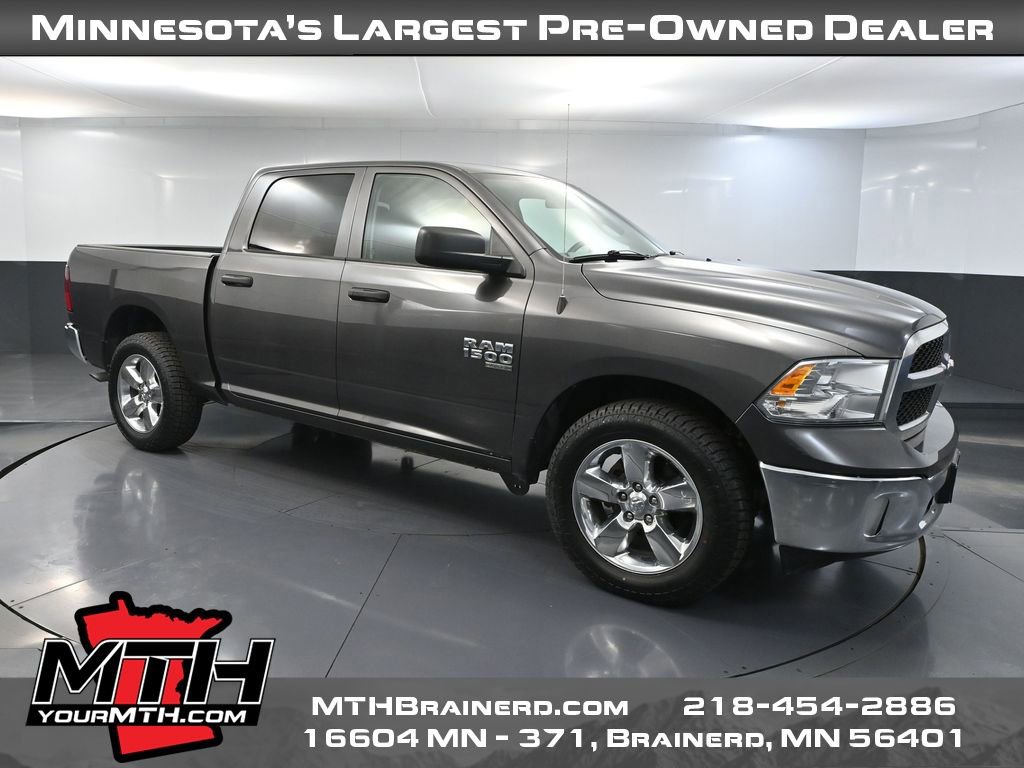Used 2019 RAM 1500 ST w/ SXT Plus Group AWD/4WD image 1