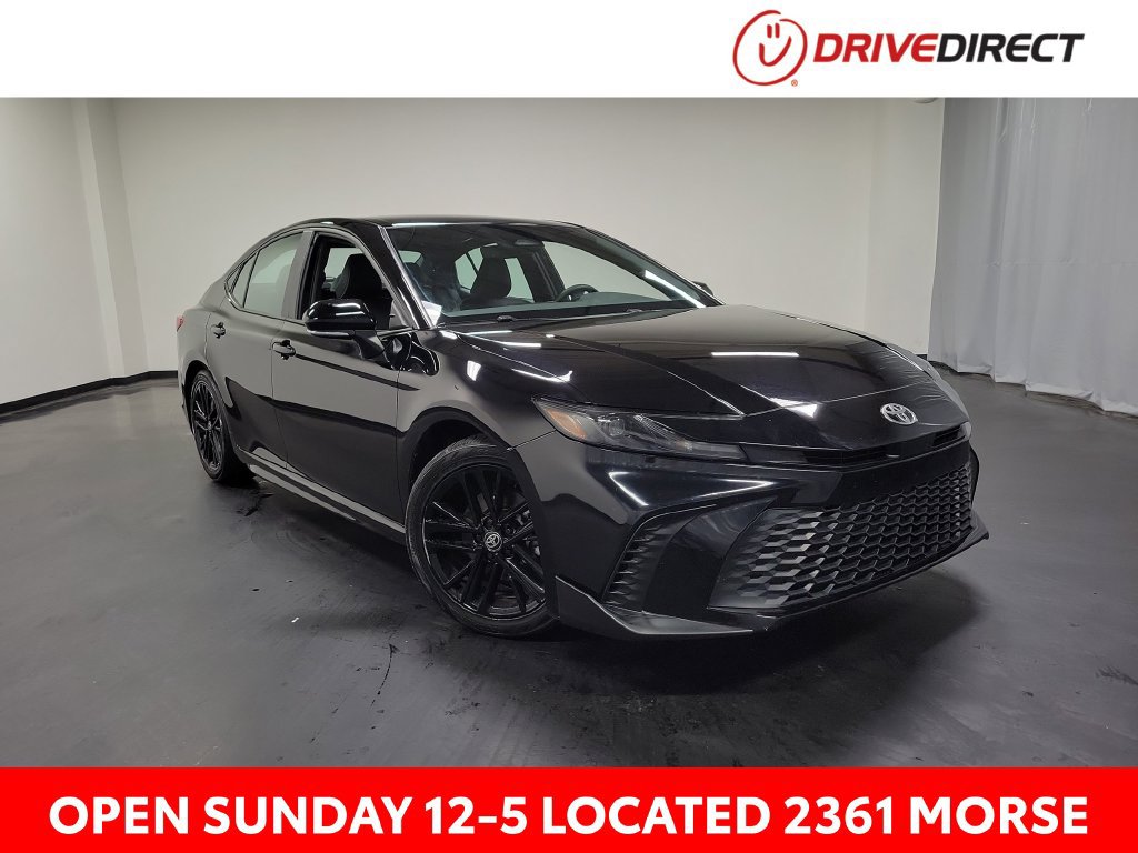 Used 2025 Toyota Camry SE w/ Convenience Package