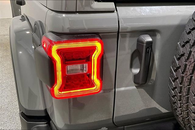 Used 2021 Jeep Wrangler Unlimited Sahara image 41