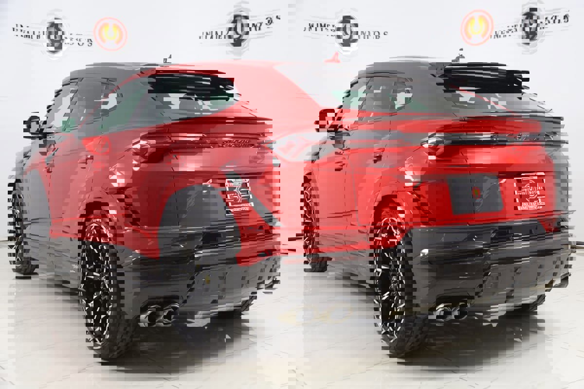 Used 2024 Lamborghini Urus Performante image 4