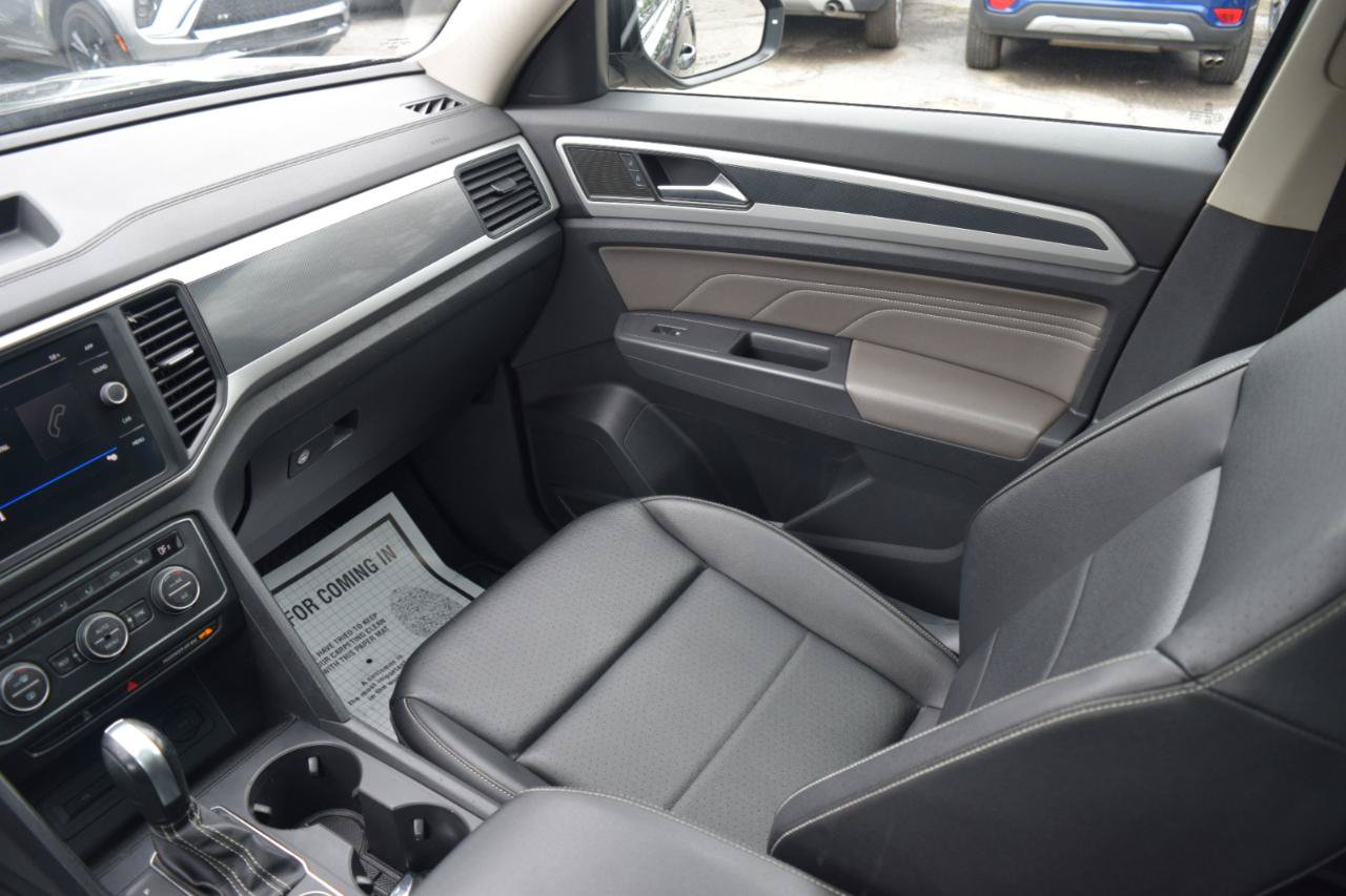 Used 2021 Volkswagen Atlas SE w/ Panoramic Sunroof Package AWD/4WD image 18