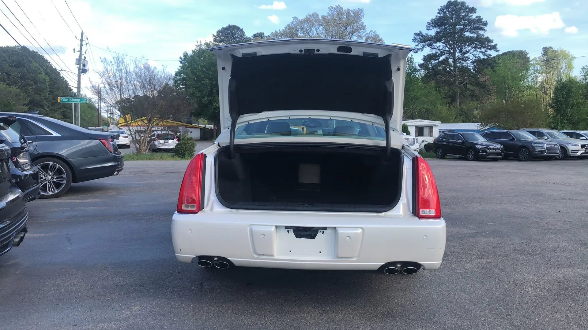 Used 2008 Cadillac DTS image 15