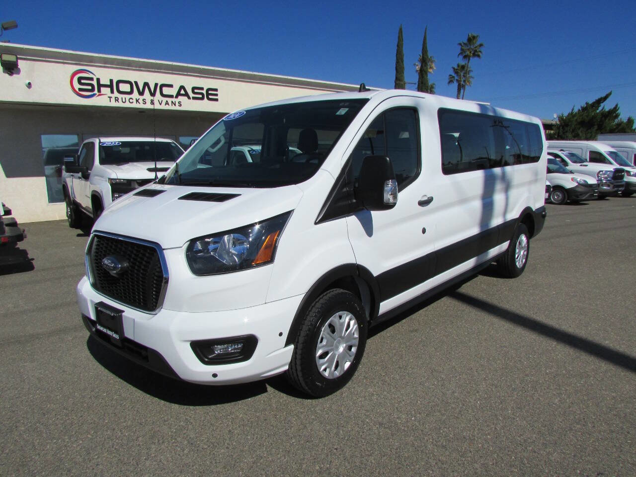 Used 2024 Ford Transit 350 XLT image 4