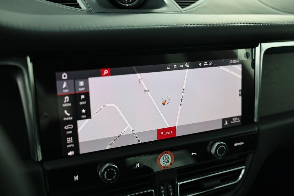 New 2026 Porsche Macan GTS AWD/4WD image 39