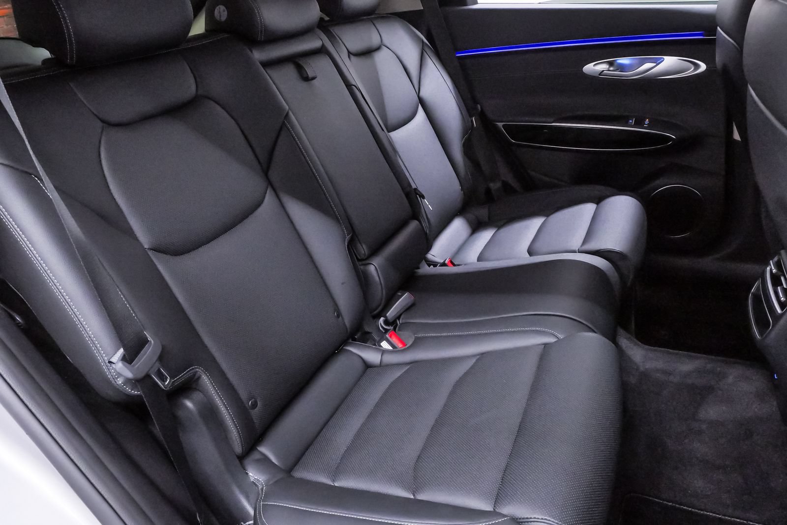 Certified 2026 Genesis GV70 2.5T AWD/4WD image 11