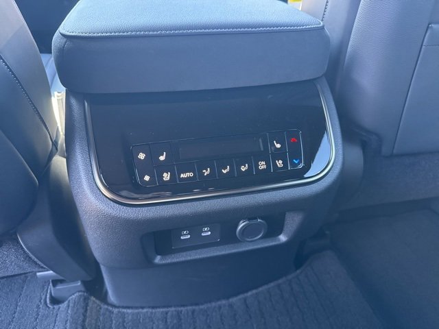 New 2026 INFINITI QX80 4WD image 9