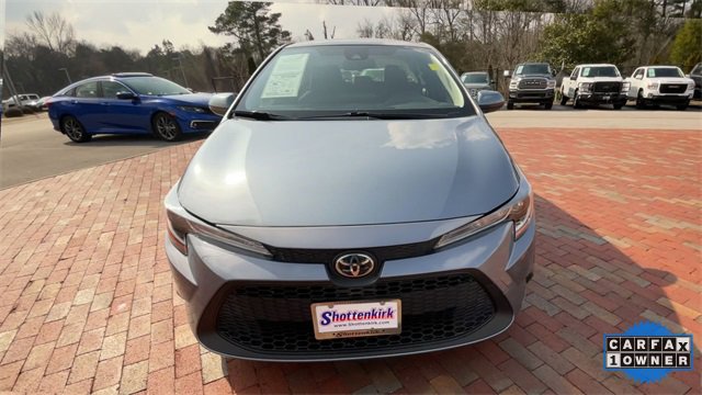 Used 2022 Toyota Corolla LE image 4