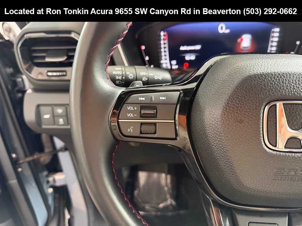 Used 2025 Honda Pilot Black Edition image 18