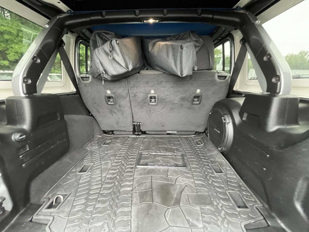 Certified 2019 Jeep Wrangler Unlimited Rubicon AWD/4WD image 43
