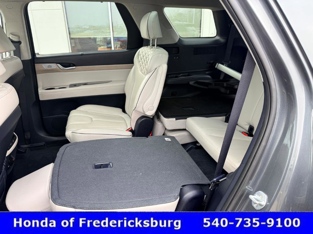 Used 2022 Hyundai Palisade Limited w/ Winter Package image 32