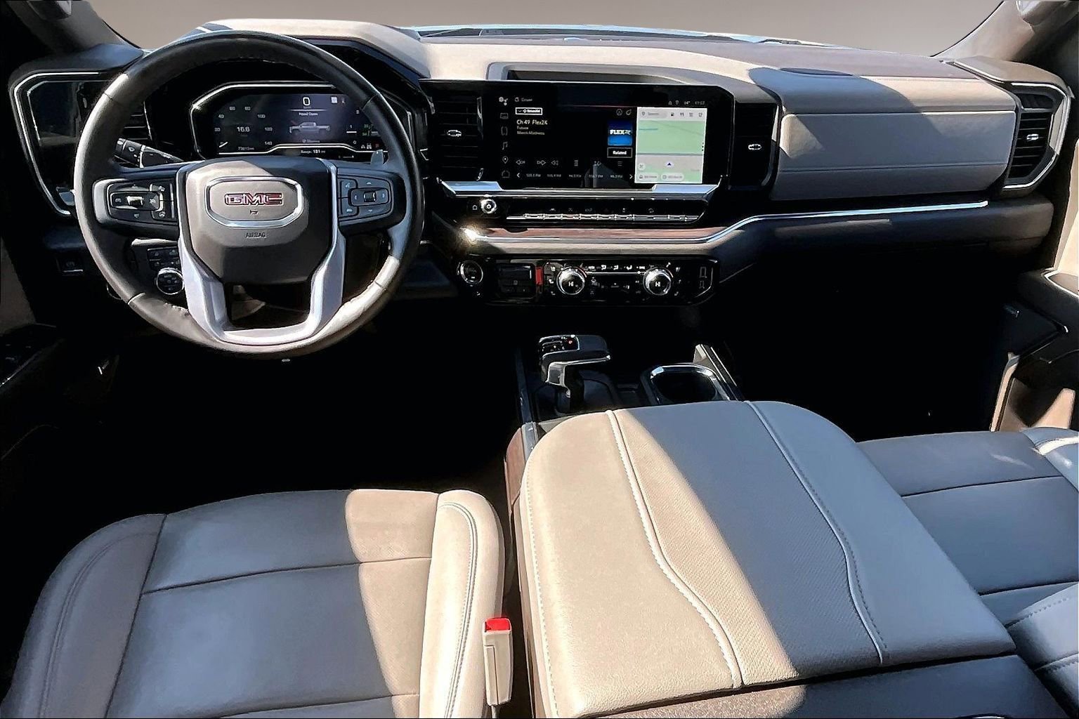 Used 2023 GMC Sierra 1500 SLT image 8