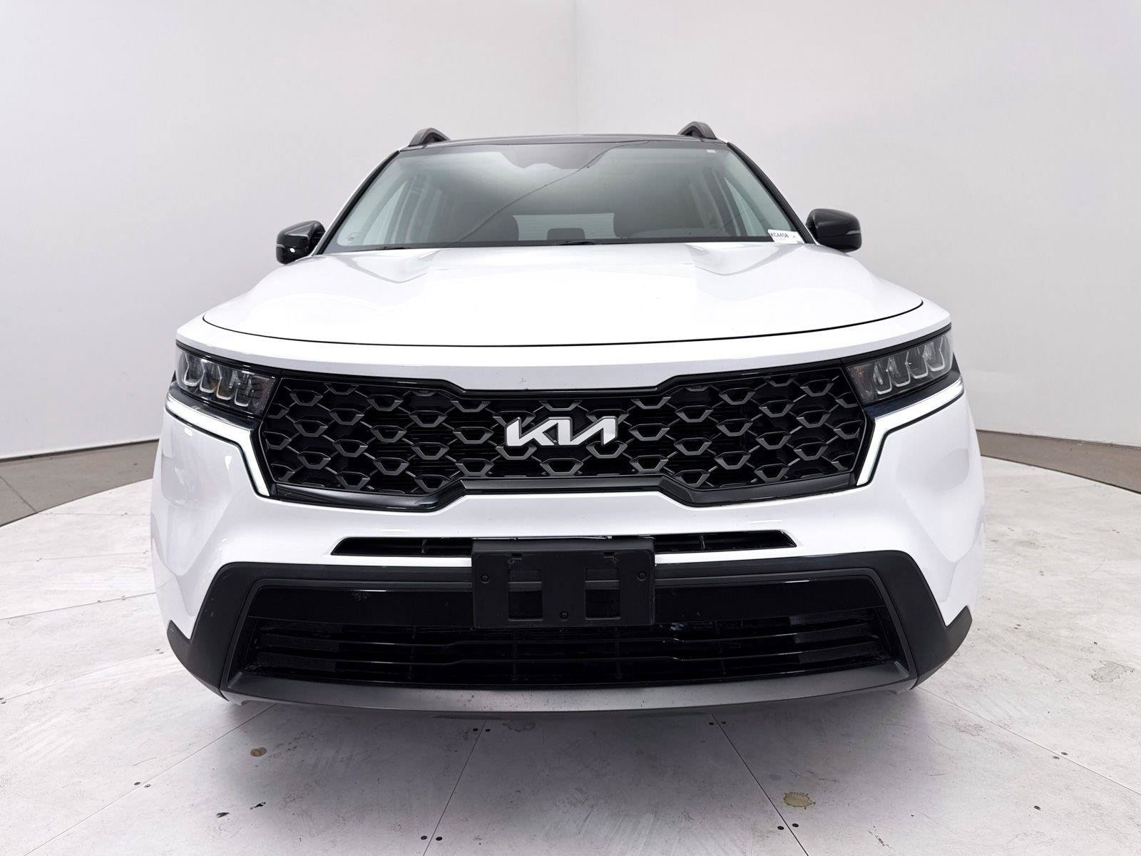 Certified 2022 Kia Sorento S w/ Panoramic Sunroof Package AWD/4WD image 14