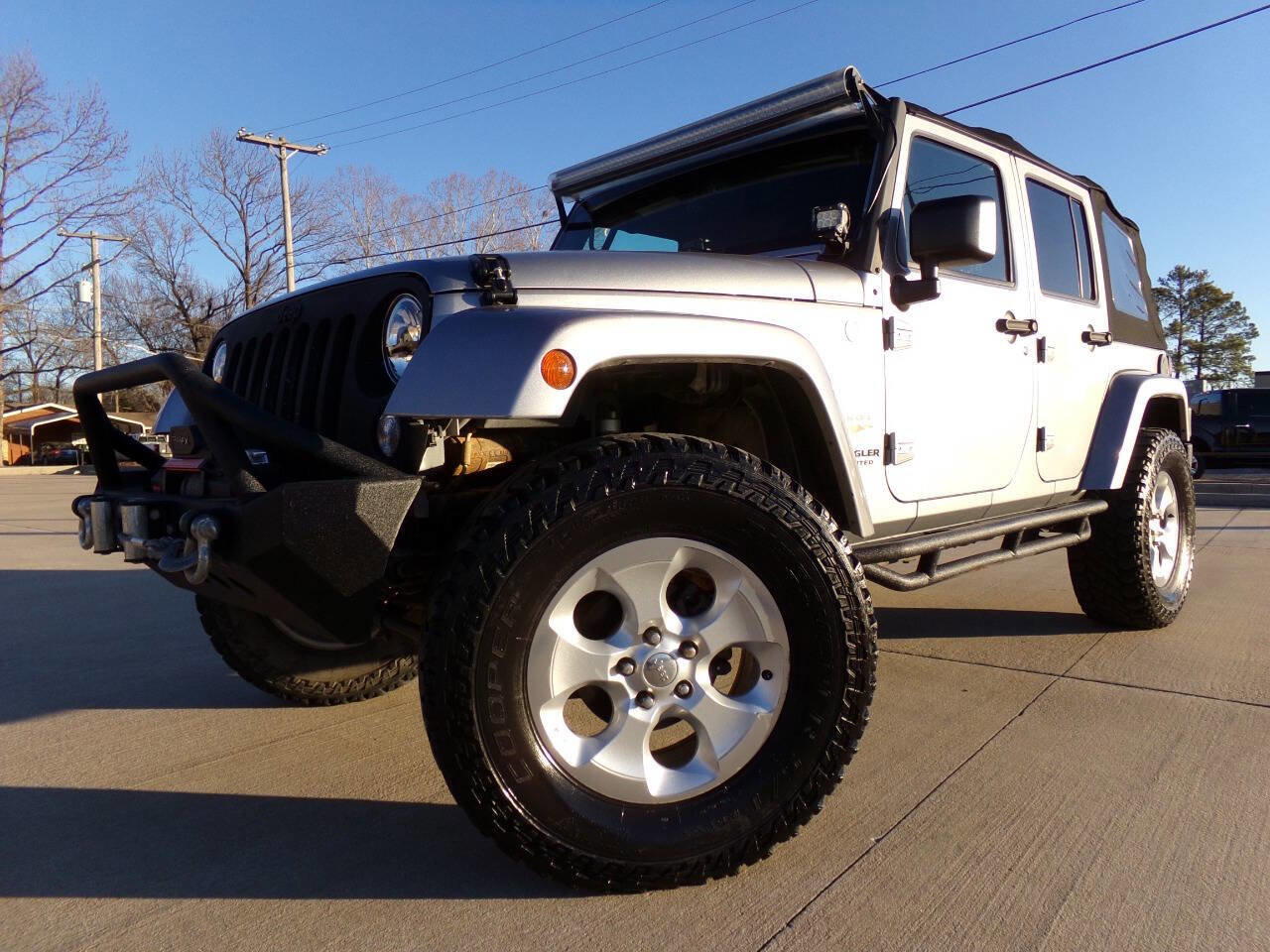Used 2015 Jeep Wrangler Unlimited Sahara w/ Connectivity Group image 2