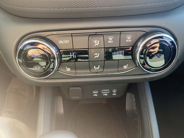 Used 2021 Chevrolet TrailBlazer LT w/ Convenience Package image 17