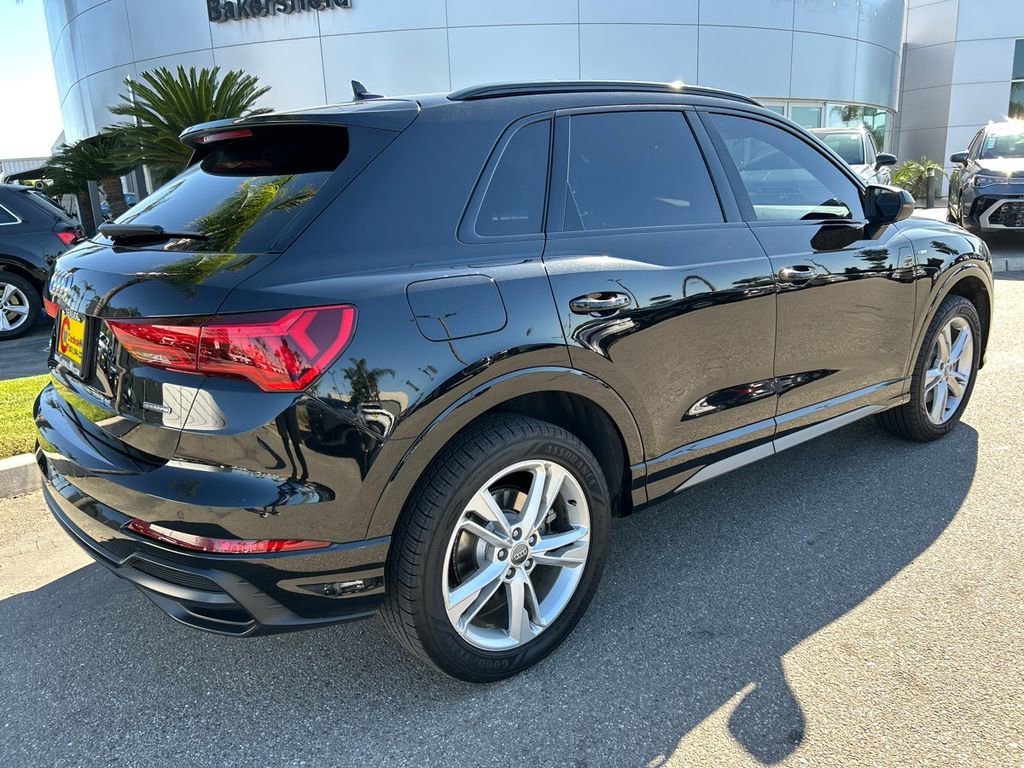 Used 2020 Audi Q3 2.0T Premium w/ Convenience Package AWD/4WD image 7