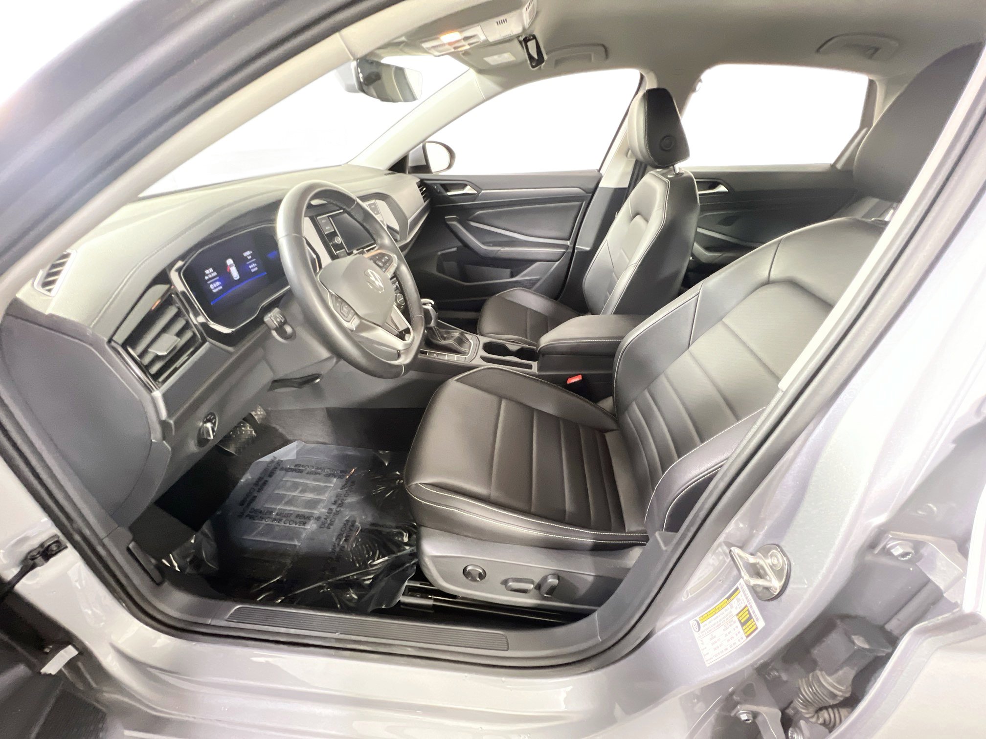 Used 2023 Volkswagen Jetta SE FWD image 20