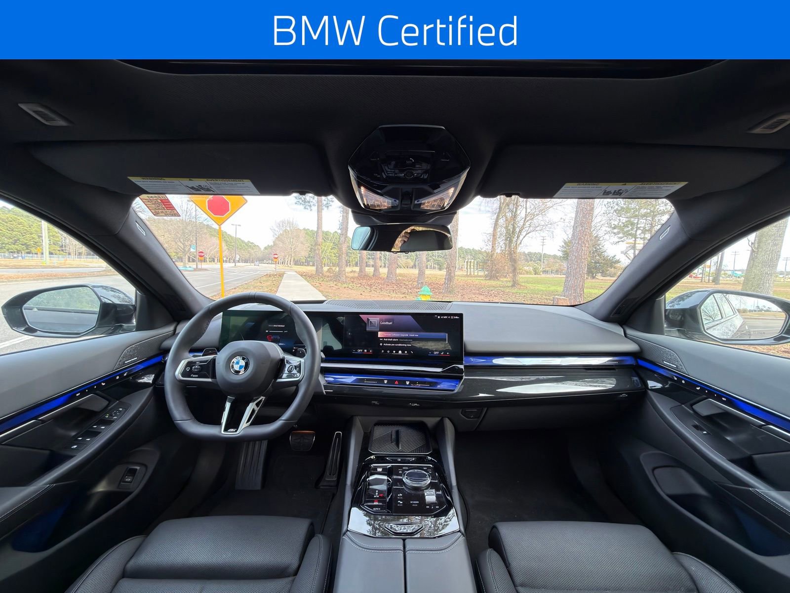 Certified 2025 BMW 540i xDrive w/ M Sport Package image 2