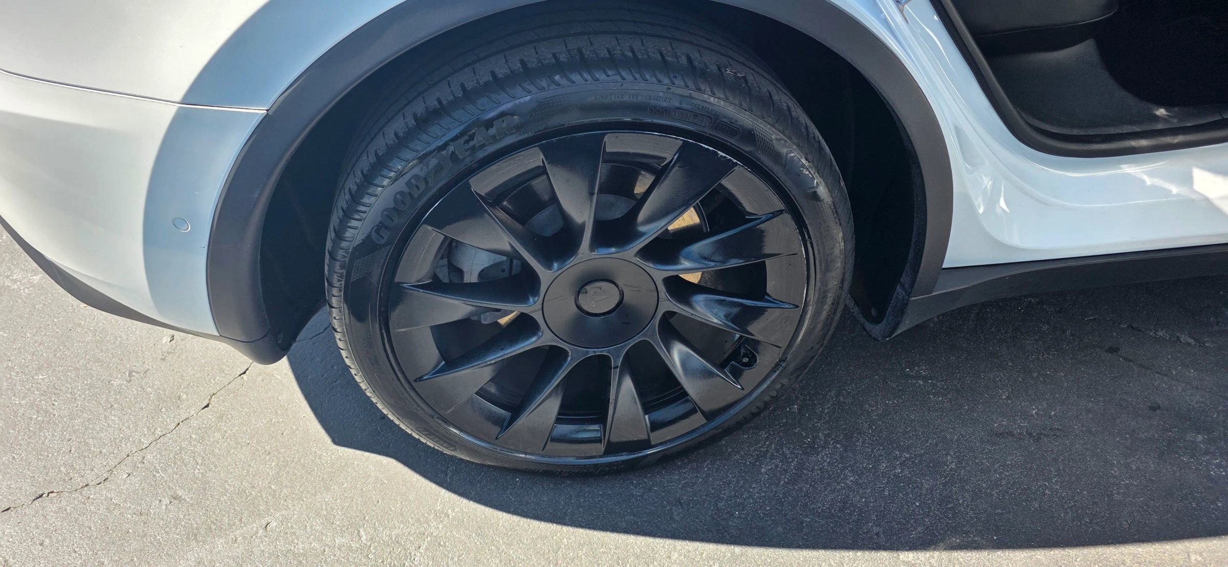 Used 2021 Tesla Model Y Long Range image 26