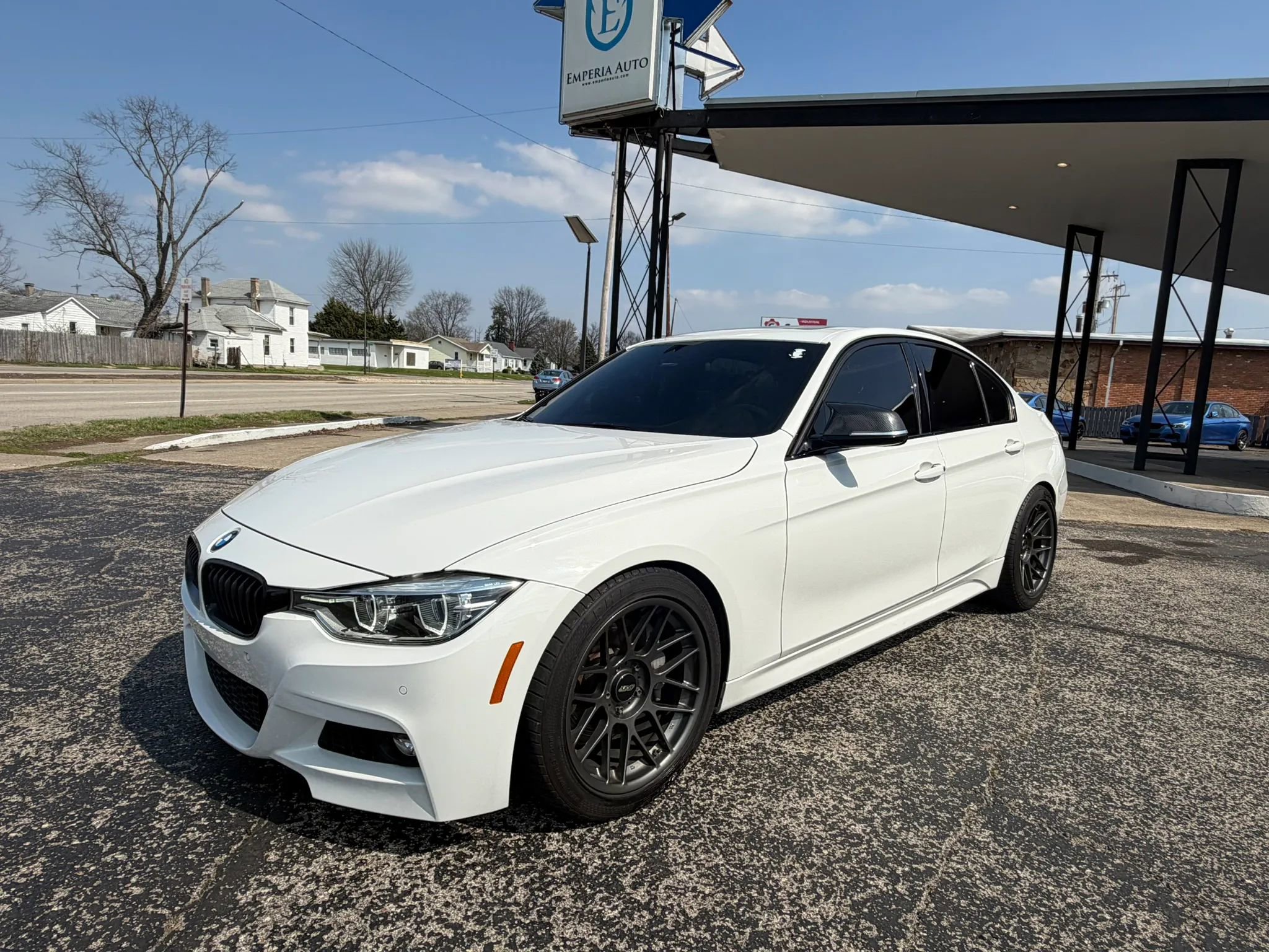Used 2016 BMW 340i xDrive Sedan image 4