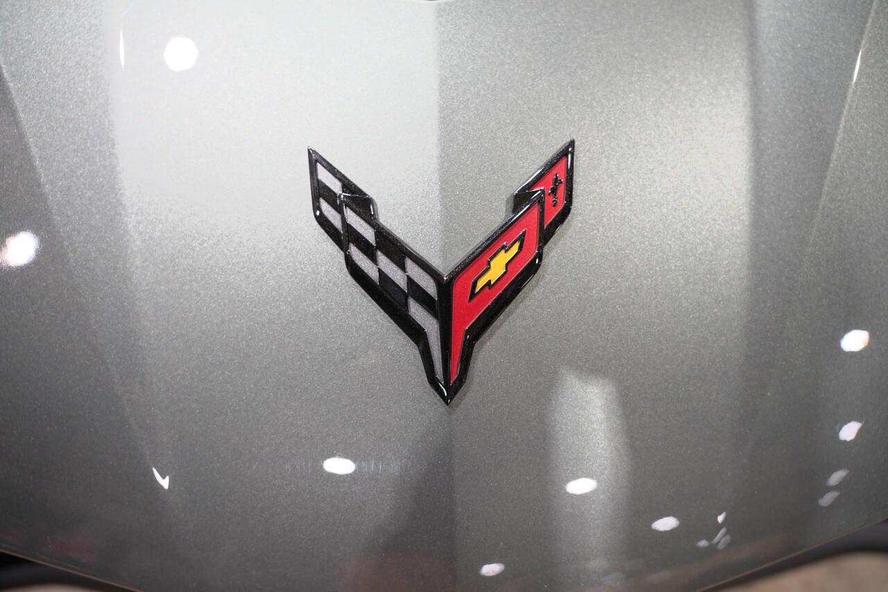 Used 2024 Chevrolet Corvette Stingray Preferred Cpe w/ Z51 Performance Package image 21
