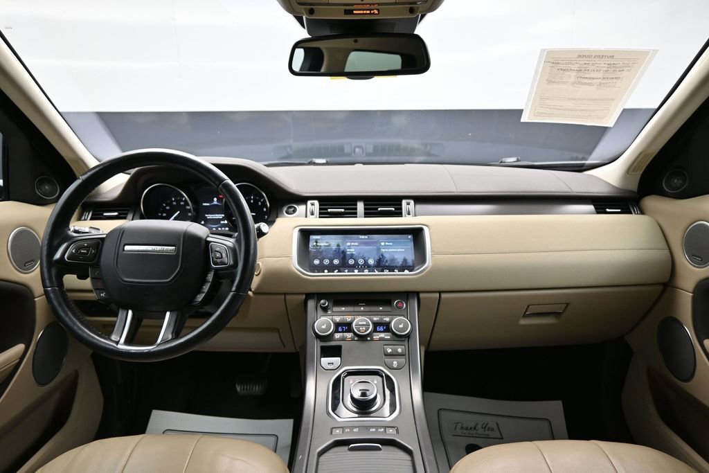 Used 2018 Land Rover Range Rover Evoque SE AWD/4WD image 12
