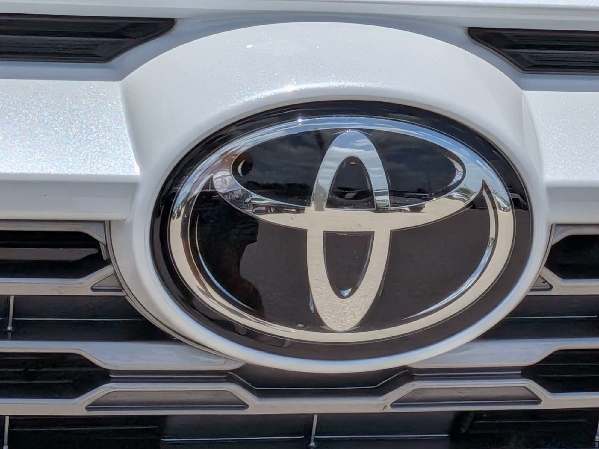 Used 2025 Toyota RAV4 Limited w/ Weather Package FWD image 15