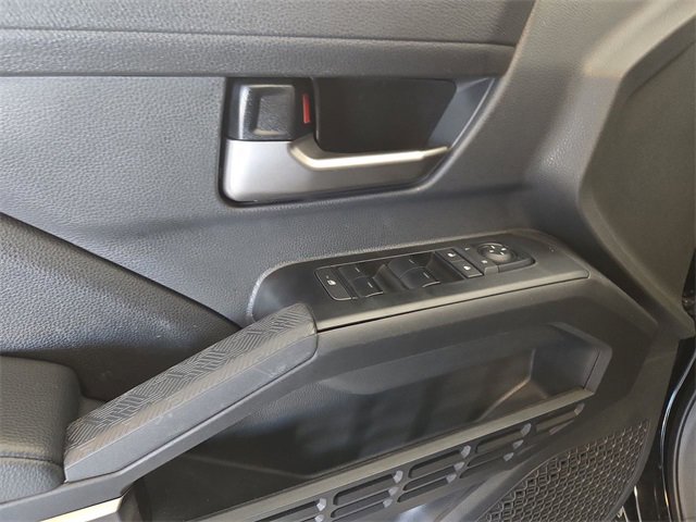 Used 2025 Toyota Tacoma TRD Off-Road image 13