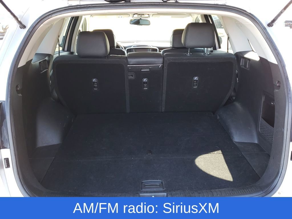 Used 2017 Kia Sorento LX w/ LX Convenience Package image 8