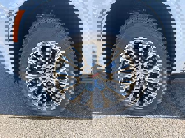 New 2026 GMC Yukon XL Denali w/ Denali Reserve Package image 10