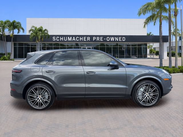 Used 2022 Porsche Cayenne AWD/4WD image 8