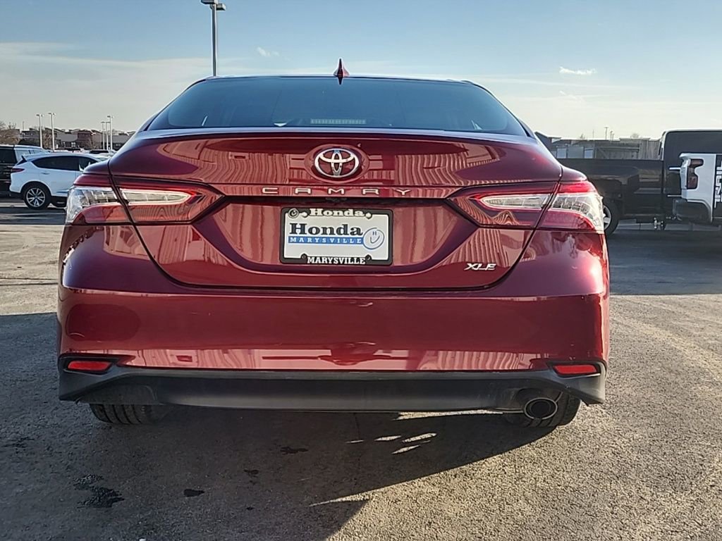 Used 2019 Toyota Camry XLE image 6