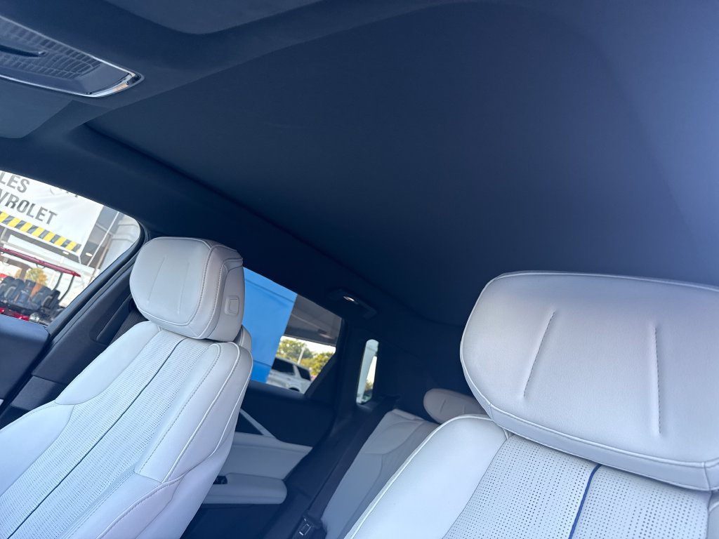 Used 2024 Cadillac Lyriq Luxury RWD image 22
