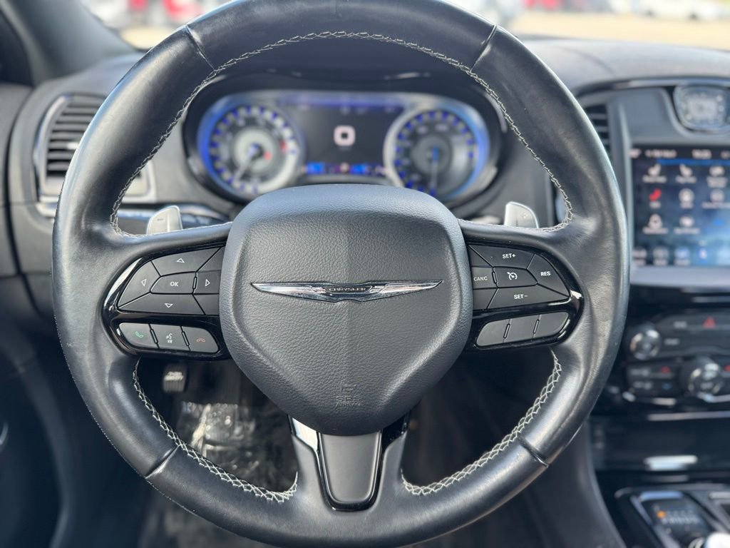 Used 2018 Chrysler 300 S AWD/4WD image 20