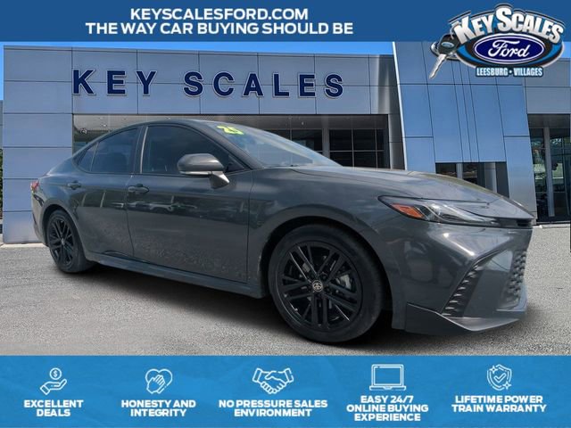 Used 2025 Toyota Camry SE w/ Multimedia Upgrade Package FWD image 1