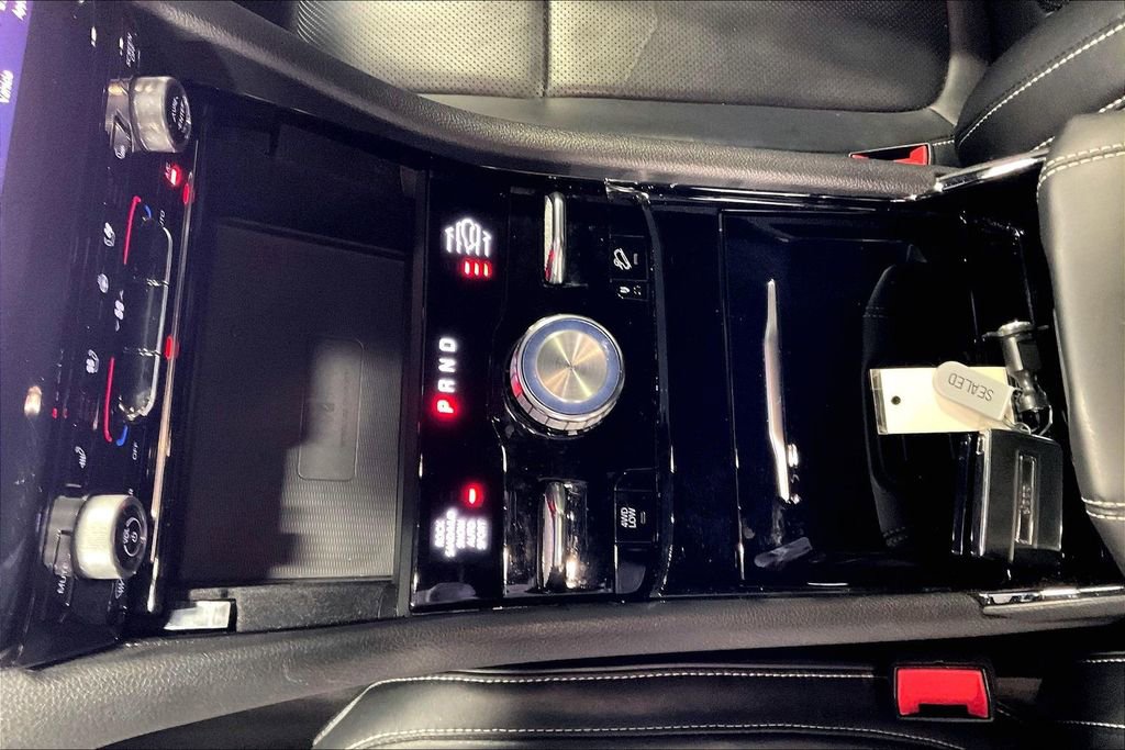 Used 2022 Jeep Grand Cherokee Overland w/ Adv Protech Group III image 17