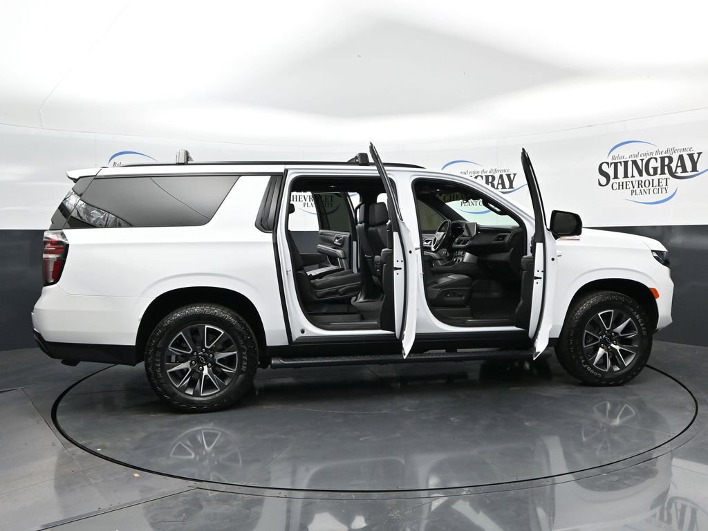 Used 2024 Chevrolet Suburban Z71 w/ Luxury Package AWD/4WD image 27