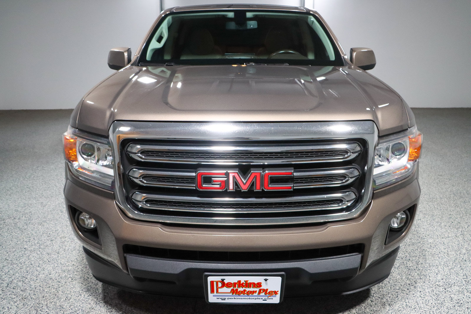 Used 2016 GMC Canyon SLE RWD image 4