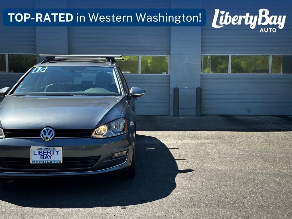 Used 2015 Volkswagen Golf TDI SE FWD image 2
