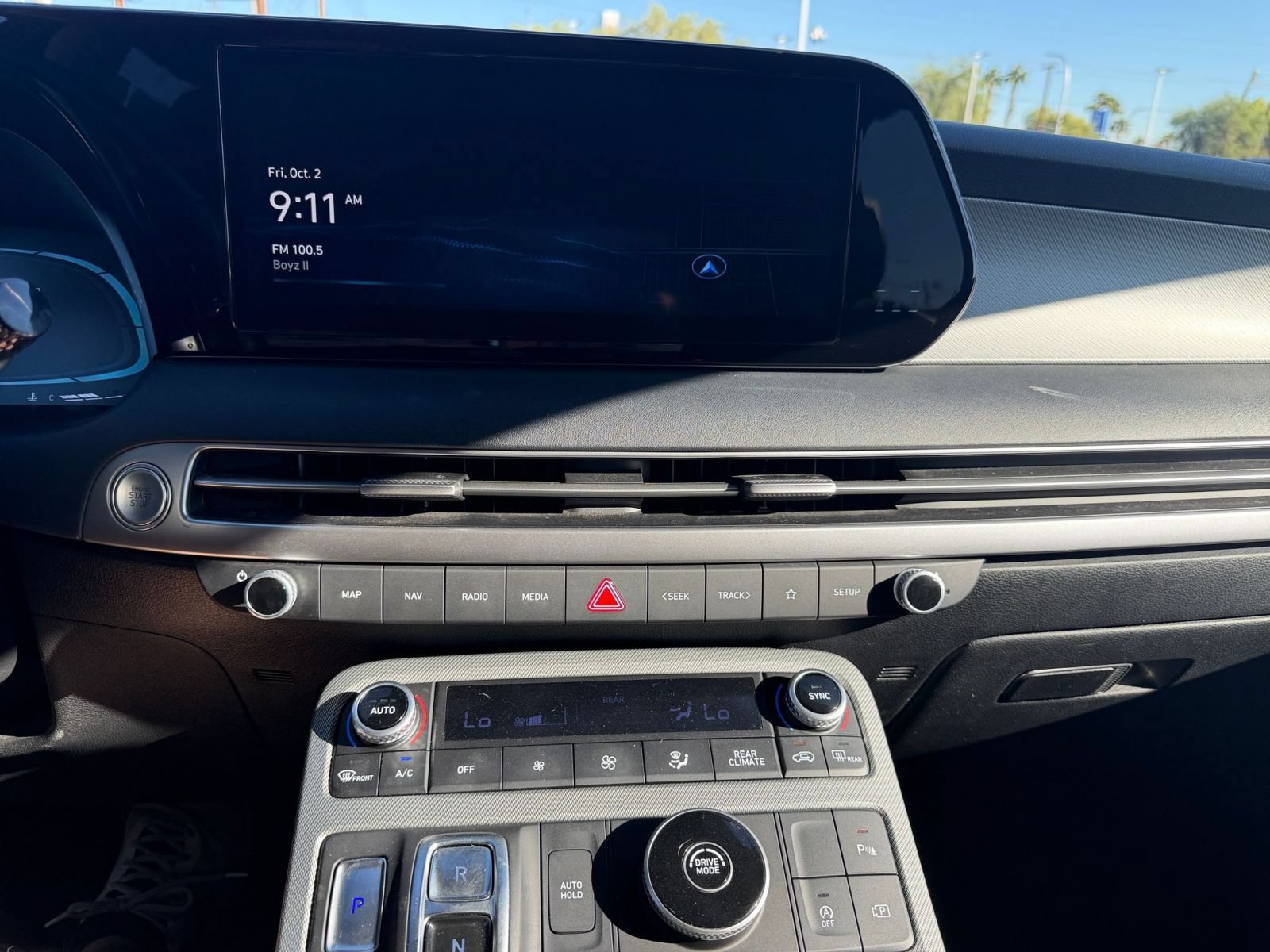 Used 2025 Hyundai Palisade SEL FWD image 16
