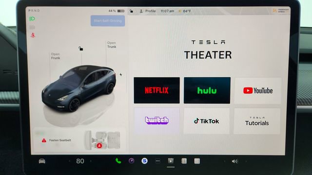 Used 2025 Tesla Model Y Performance image 49