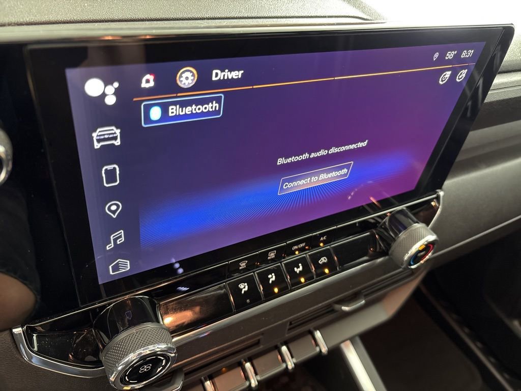 Used 2023 Chevrolet Colorado Trail Boss w/ Technology Package image 35