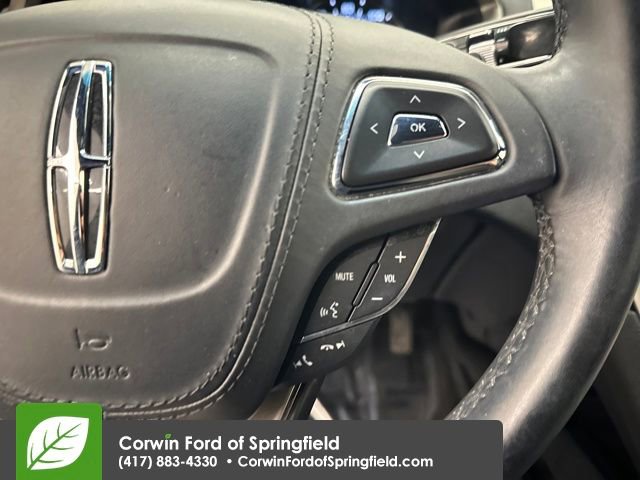 Used 2020 Lincoln MKZ w/ Convenience Package image 21