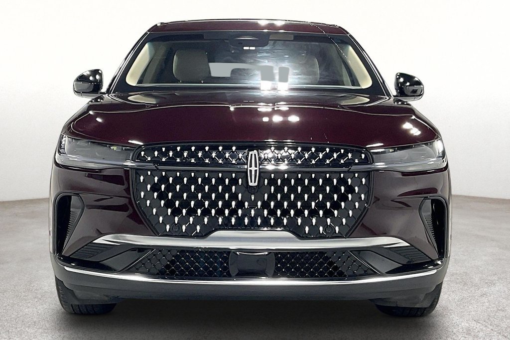 Used 2024 Lincoln Nautilus Premier w/ Equipment Group 102A AWD/4WD image 4