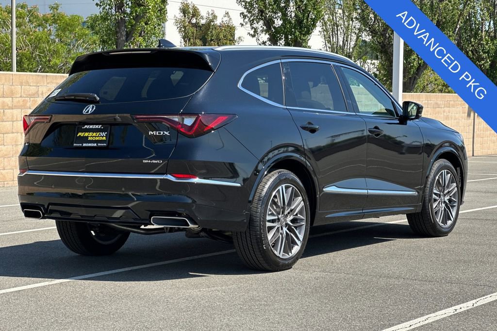 Used 2025 Acura MDX SH-AWD w/ Advance Package image 4