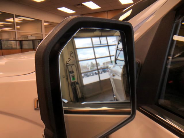 Used 2016 Ford F150 Platinum w/ Equipment Group 701A Luxury AWD/4WD image 24