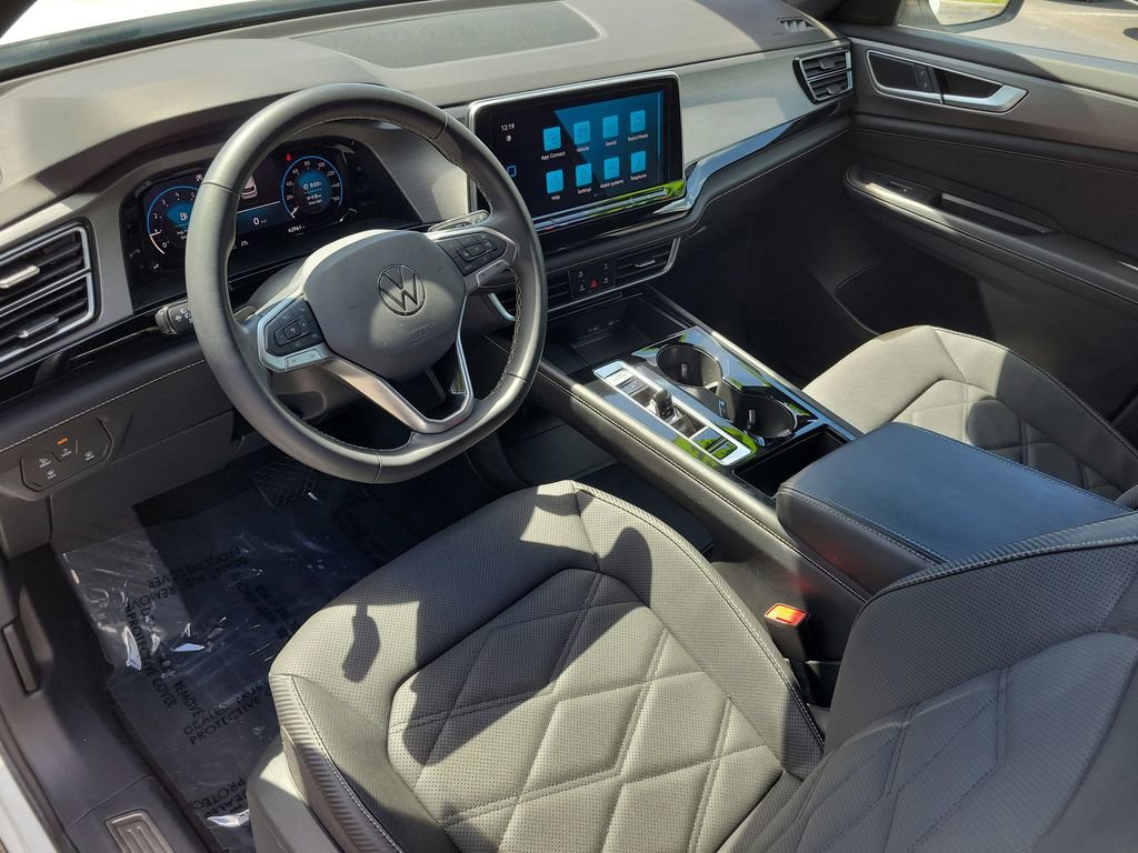 Used 2024 Volkswagen Atlas Cross Sport SE FWD image 22