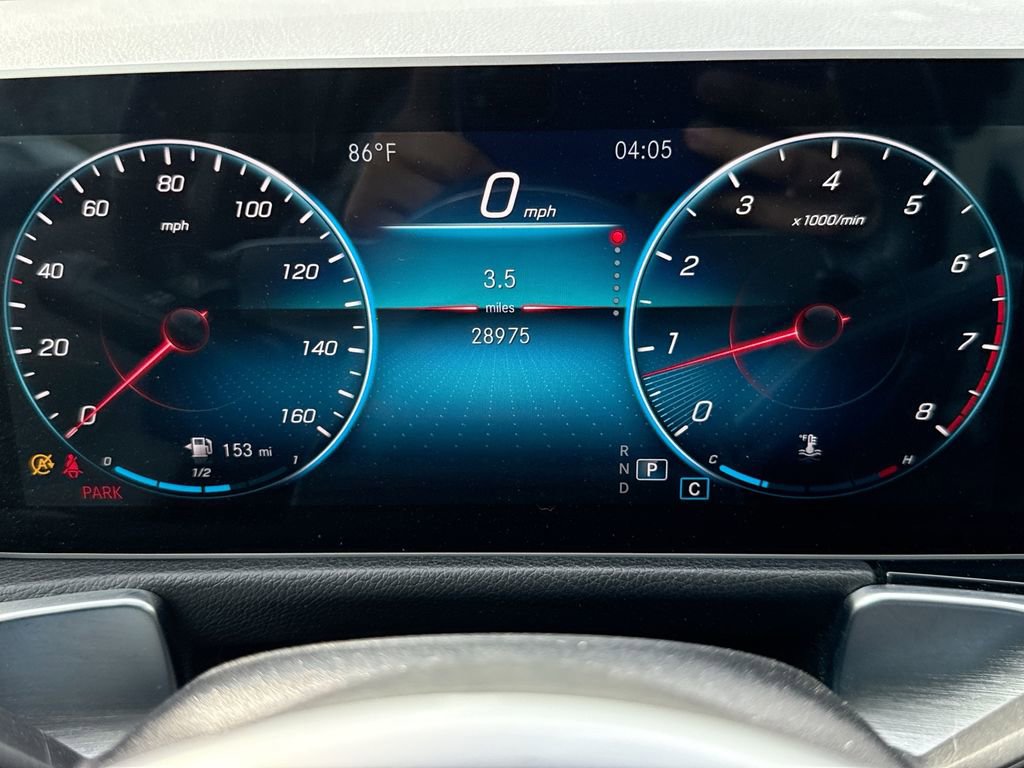 Used 2021 Mercedes-Benz GLB 250 4MATIC image 10